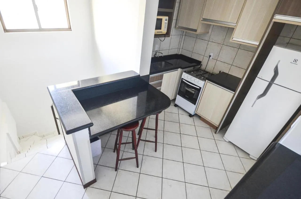 Residencial Riberio Apto 02 Bombinhas 0*,